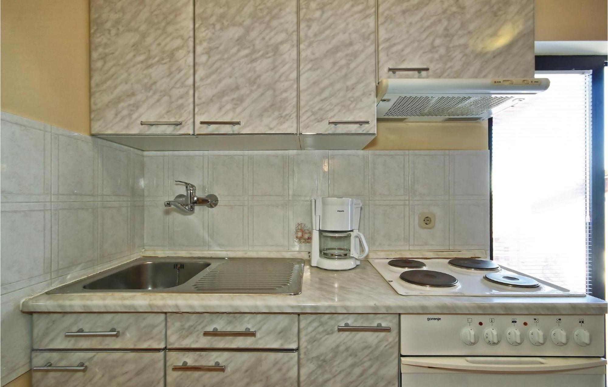 3 Bedroom Gorgeous Apartment In Пореч Экстерьер фото